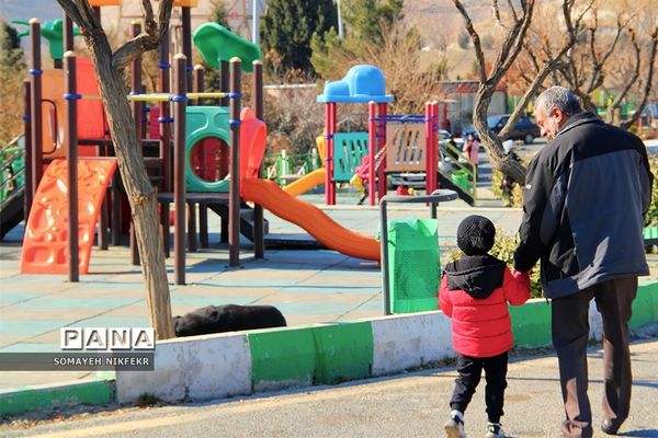 وزش باد باعث شد مردم تهران برای ساعاتی هوای پاک را تجربه کنند