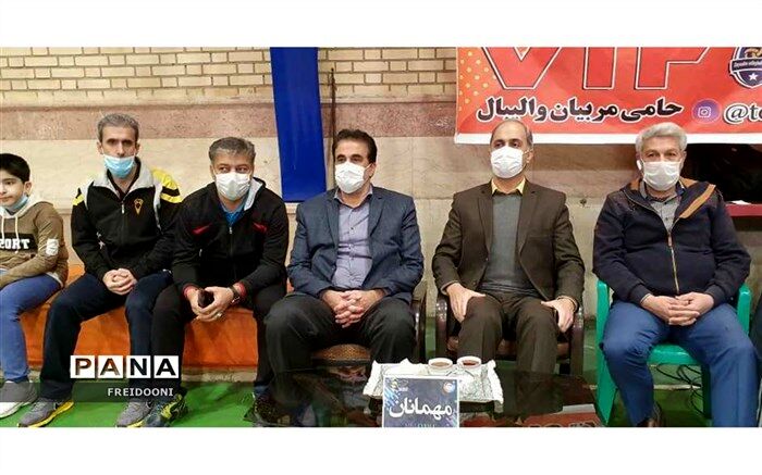 آموزش و پرورش منطقه 4 شهر تهران میزبان مسابقات والیبال دانش آموزی شد