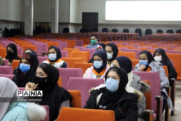 دوره آموزش خبرنگاری ویژه دانش‌آموزان دختر در ارومیه