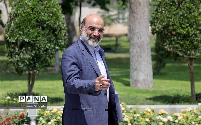 عذرخواهی رئیس صداوسیما از روحانی