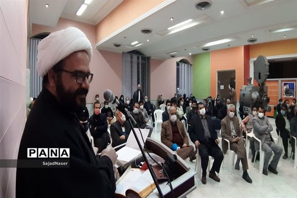 هم اندیشی اصحاب فرهنگ وهنر و رسانه کاشمر با نماینده مردم