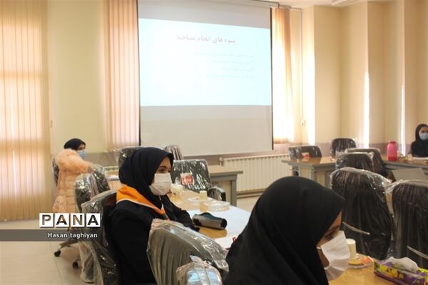 آخرین روز دوره آموزش خبرنگاری ویژه دانش آموزان دختر