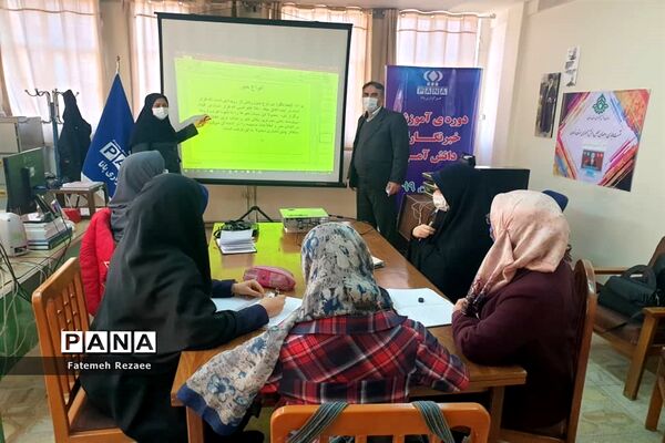 دوره آموزشی خبرنگاران دانش‌آموز