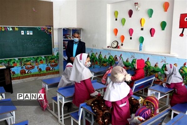 بازدید مدیر آموزش و پرورش ابرکوه از مدارس
