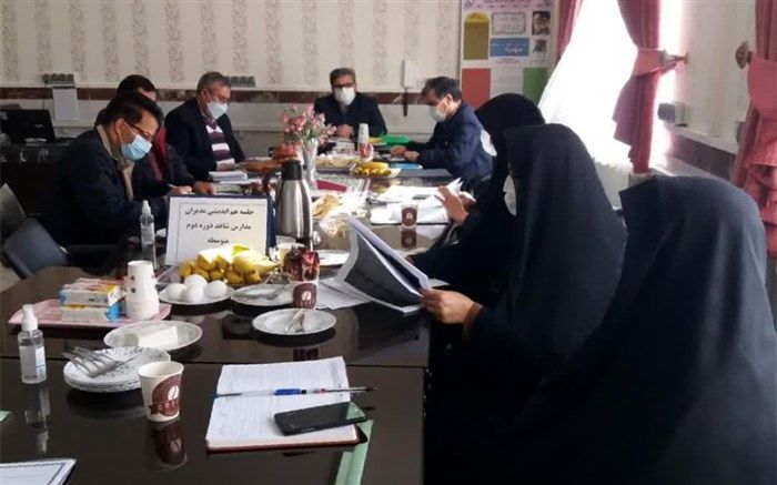 گردهمایی مدیران مدارس متوسطه دوم شاهد زنجان برگزار گردید