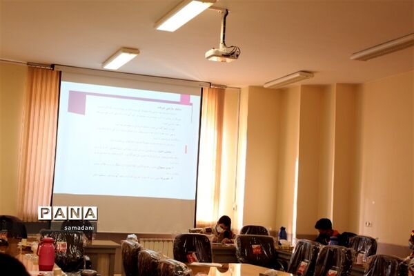 اولین روز دوره آموزش خبرنگاری ویژه دانش آموزان پسر استان اصفهان