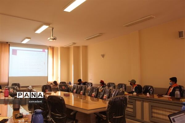 اولین روز دوره آموزش خبرنگاری ویژه دانش آموزان پسر استان اصفهان