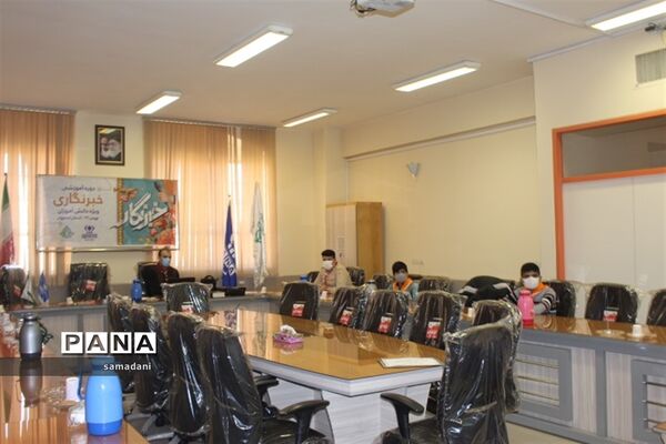 اولین روز دوره آموزش خبرنگاری ویژه دانش آموزان پسر استان اصفهان