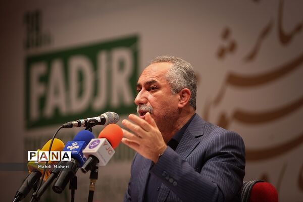 نشست خبری سی و نهمین جشنواره تئاتر فجر