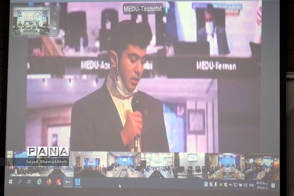 حضور نمایندگان خوزستان درآیین افتتاحیه دهمین دوره مجلس دانش آموزی کشور