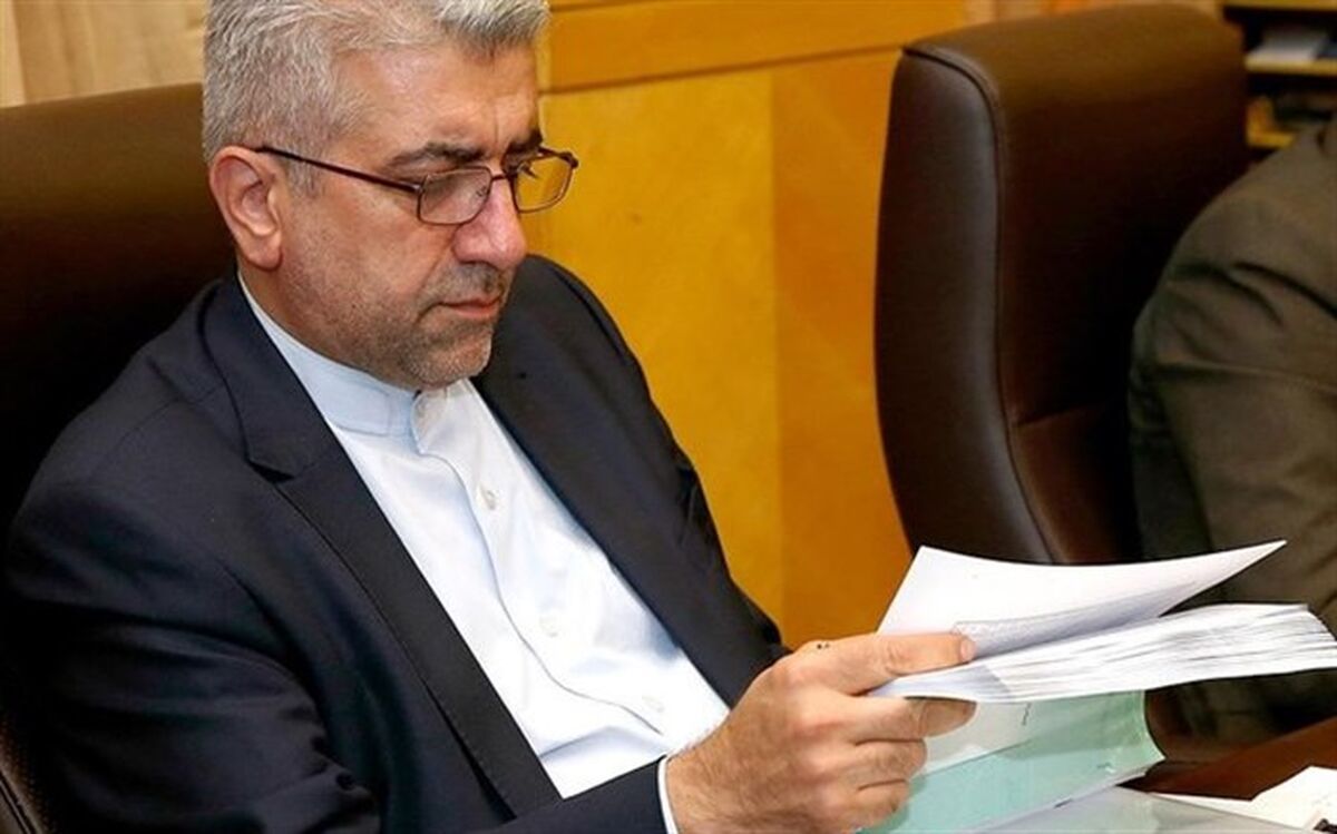 وزیر نیرو به کمیسیون عمران می‌رود