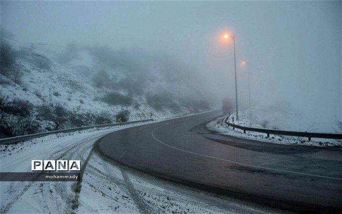 بارش برف و باران در محورهای ارتباطی اردبیل