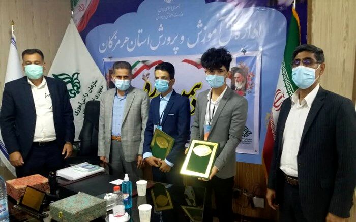 دیدار اعضای مجلس دانش آموزی دوره دهم استان با مدیر کل آموزش و پرورش
