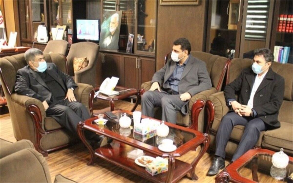حوزه و دانشگاه  دو بازوی قدرتمند انقلاب اسلامی