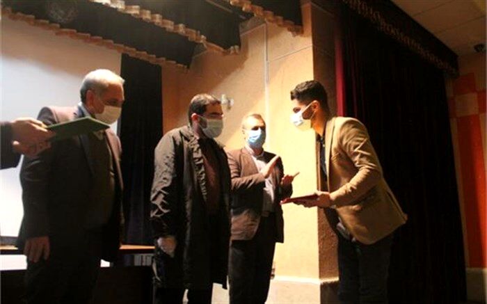 از گروه‌های هنری ملاردی حاضر در جشنواره بین المللی فجر حمایت می‌کنیم
