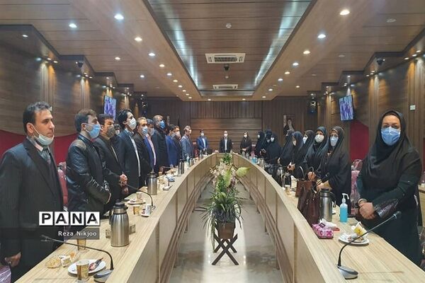 نشست هم اندیشی مدیران متوسطه بهارستان یک در اردوگاه شهید منتظری شهریار