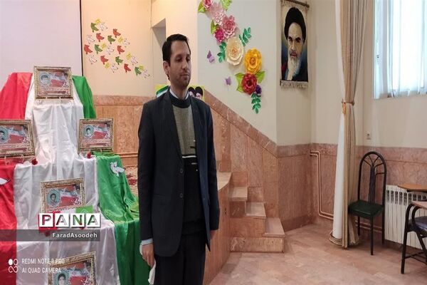 ویژه برنامه زنگ انقلاب در کانون عاطفه کاشمر