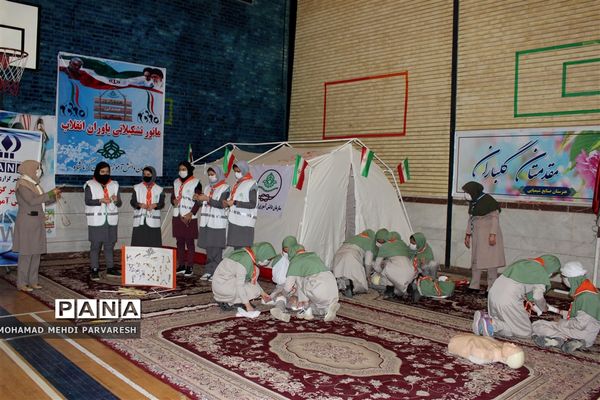 نواخته شدن زنگ و مانور تشکیلاتی یاوران انقلاب در کرمانشاه