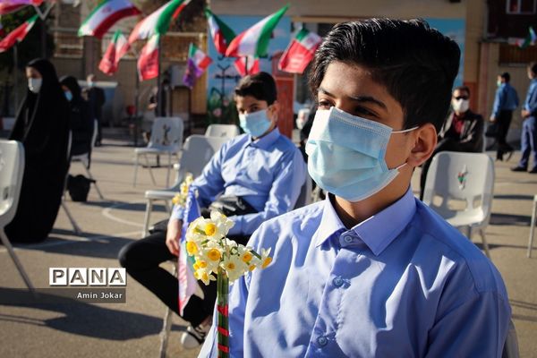 آیین استانی زنگ انقلاب اسلامی در مدارس فارس