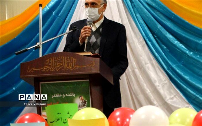 انقلاب اسلامی با رهبری شجاعانه و عالمانه حضرت امام(ره) الگوی امت های مستضعف جهان است