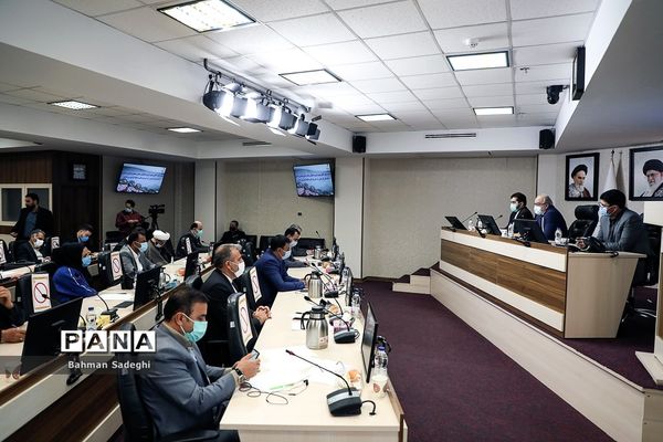 اولین روز سی و نهمین اجلاس عمومی شورای عالی استانها