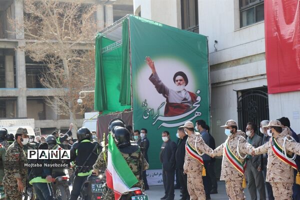 مراسم گلبانگ انقلاب در میدان شهدای  مشهد