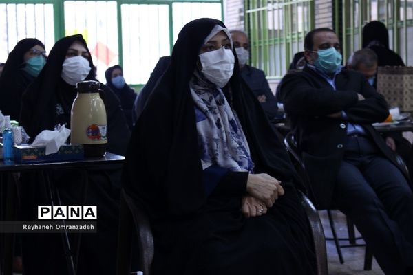 برگزاری آیین گلبانگ انقلاب منطقه 10