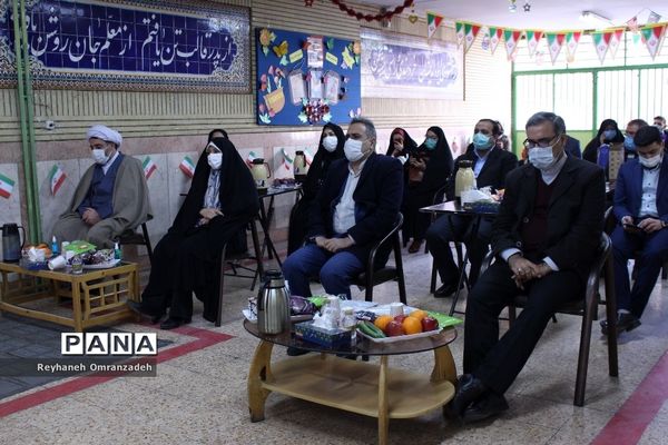 برگزاری آیین گلبانگ انقلاب منطقه 10