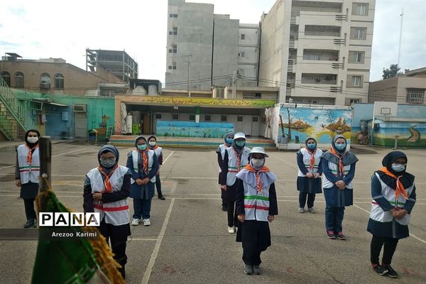 آیین نواختن زنگ انقلاب در مدارس ناحیه یک اهواز