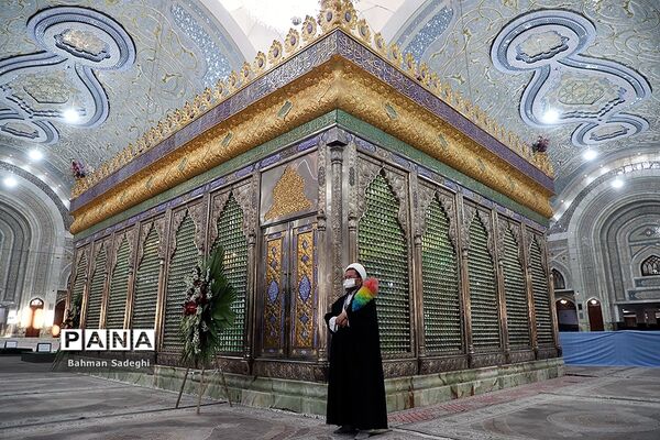 گرامیداشت یوم الله ۱۲ بهمن در حرم مطهر امام خمینی(ره)
