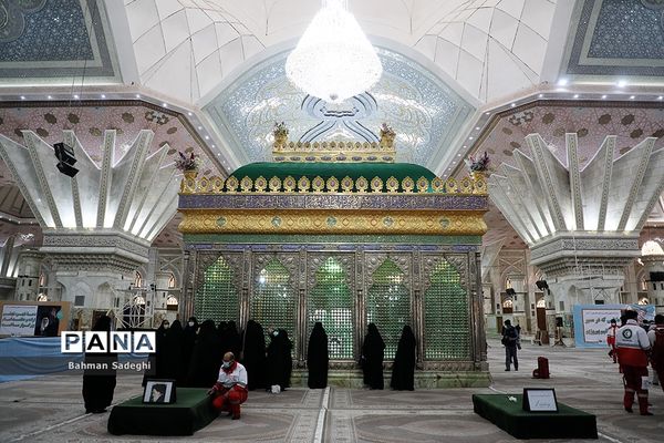 گرامیداشت یوم الله ۱۲ بهمن در حرم مطهر امام خمینی(ره)