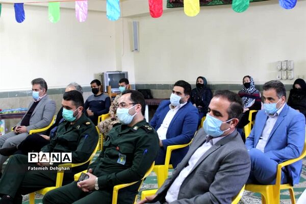 زنگ انقلاب در دبستان عصمت محمودآباد