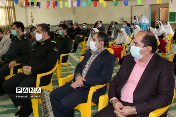 زنگ انقلاب در دبستان عصمت محمودآباد