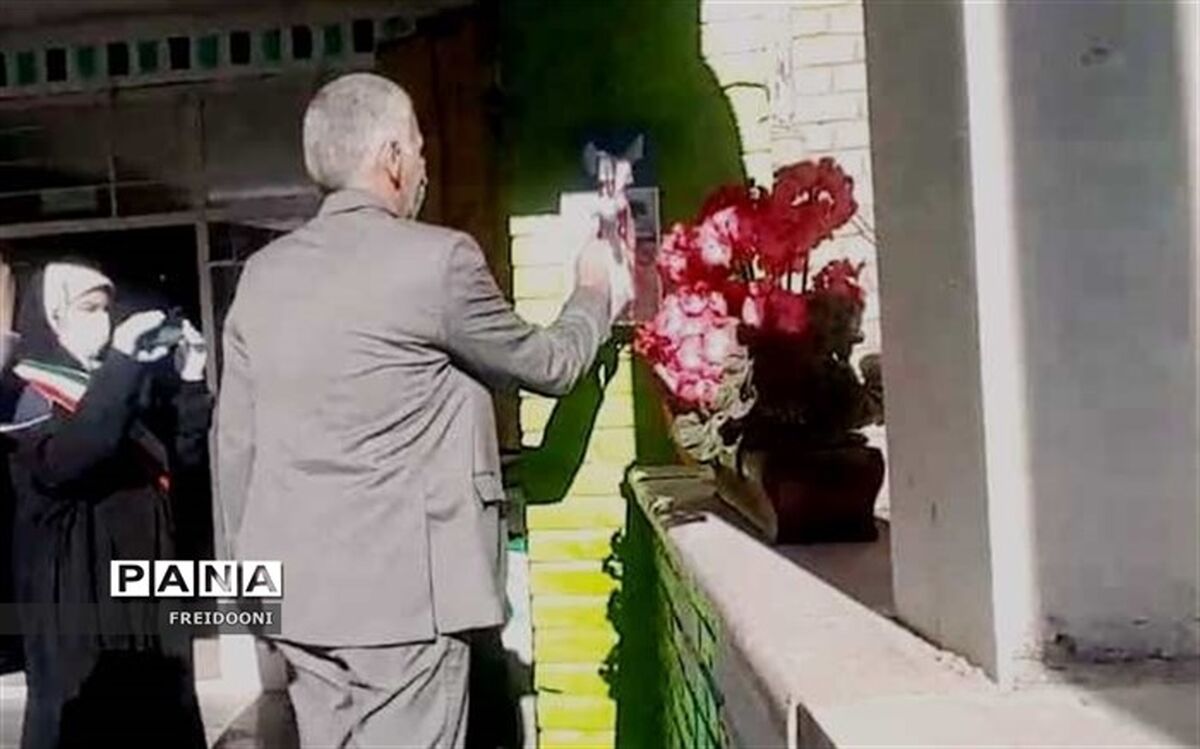 لونی: دانش آموزان اصلی ترین نقش آفرینان انقلاب اسلامی‌اند