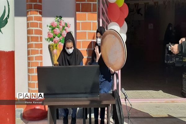 زنگ انقلاب در دبیرستان توحید اسرم