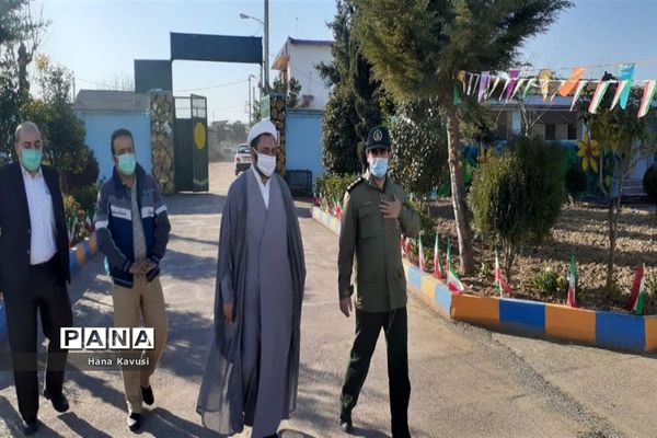 زنگ انقلاب در دبیرستان توحید اسرم