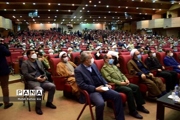 مراسم آغاز دهه فجر و سالروز ورود امام خمینی(ره) به میهن در مصلی بزرگ تبریز