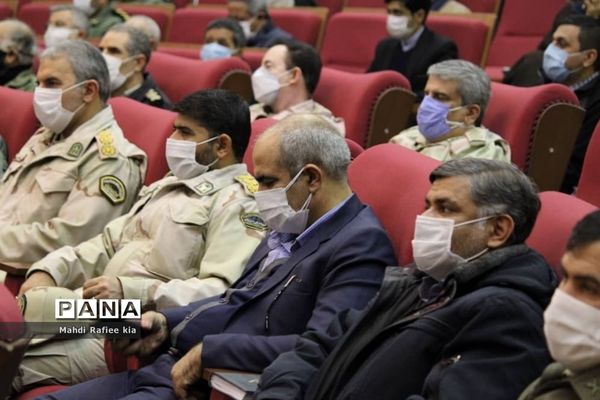 مراسم آغاز دهه فجر و سالروز ورود امام خمینی(ره) به میهن در مصلی بزرگ تبریز