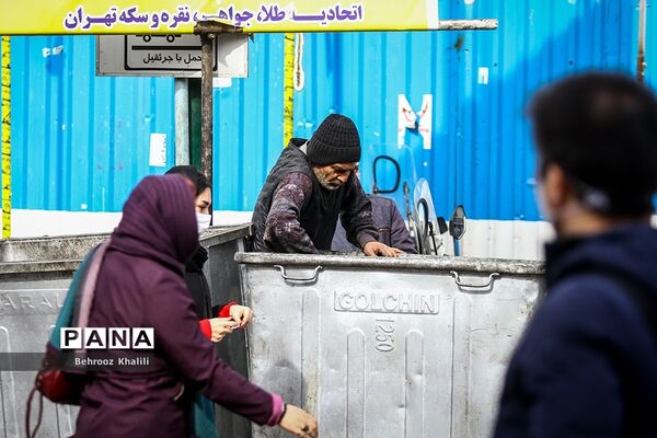 ازدحام در بازارتهران ؛ شرایط نارنجی