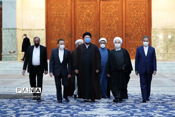 مراسم تجدید میثاق اعضای دولت با آرمان‌های امام راحل