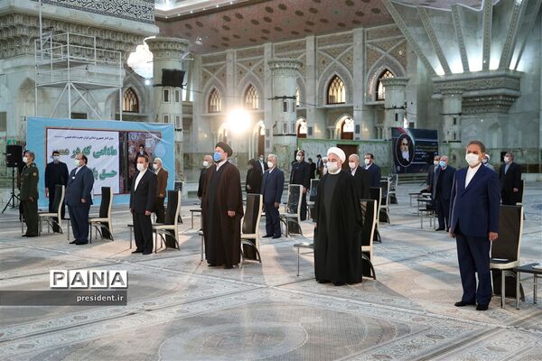 مراسم تجدید میثاق اعضای دولت با آرمان‌های امام راحل
