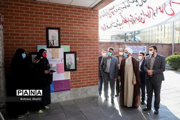 افتتاحیه نهمین دوره نمایشگاه‌های دانش‌آموزی مدرسه انقلاب