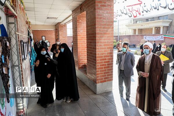 افتتاحیه نهمین دوره نمایشگاه‌های دانش‌آموزی مدرسه انقلاب