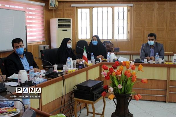 کارگاه کارشناسان ارزیابی عملکرد و پاسخگویی به شکایات شهرستان‌ها و مناطق آموزش و پرورش استان بوشهر