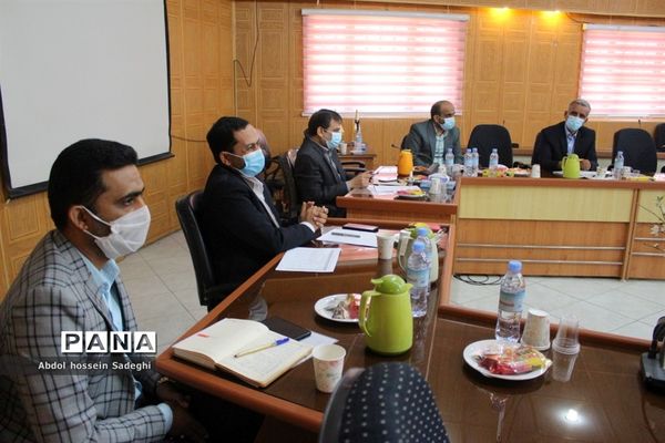 کارگاه کارشناسان ارزیابی عملکرد و پاسخگویی به شکایات شهرستان‌ها و مناطق آموزش و پرورش استان بوشهر