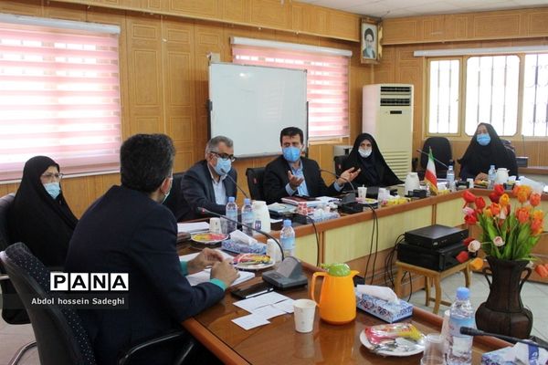 کارگاه کارشناسان ارزیابی عملکرد و پاسخگویی به شکایات شهرستان‌ها و مناطق آموزش و پرورش استان بوشهر