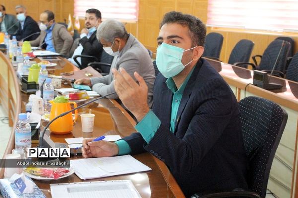 کارگاه کارشناسان ارزیابی عملکرد و پاسخگویی به شکایات شهرستان‌ها و مناطق آموزش و پرورش استان بوشهر