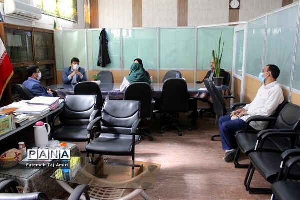 جلسه هم اندیشی کارکنان سازمان دانش‌آموزی استان بوشهر