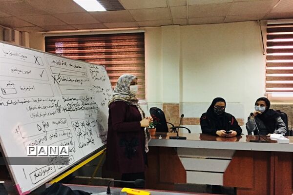 حضور دانش‌آموزان پیشتاز و فعال در جلسه آموزشی خبرنگاری پانا در قرچک