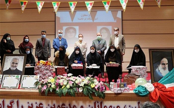 تقدیر از ۲۲ دانش آموز فیروزه ای  برگزیده در جشنواره نوجوان خوارزمی